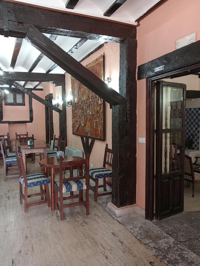 Hotel Nuevo Arlanza Covarrubias Eksteriør billede