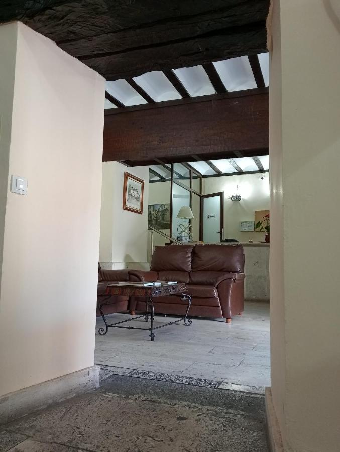Hotel Nuevo Arlanza Covarrubias Eksteriør billede