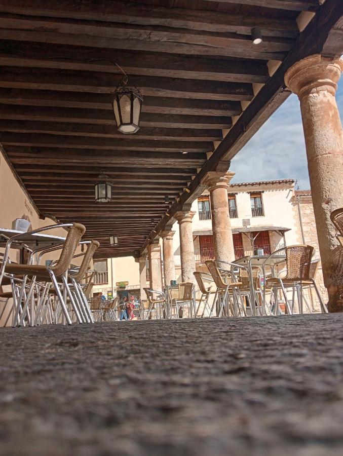 Hotel Nuevo Arlanza Covarrubias Eksteriør billede
