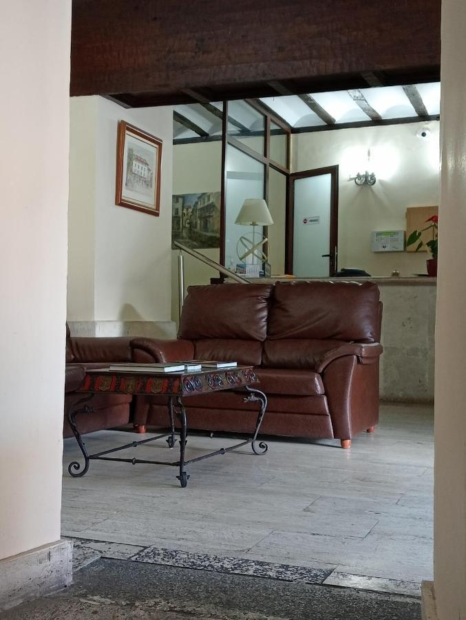 Hotel Nuevo Arlanza Covarrubias Eksteriør billede