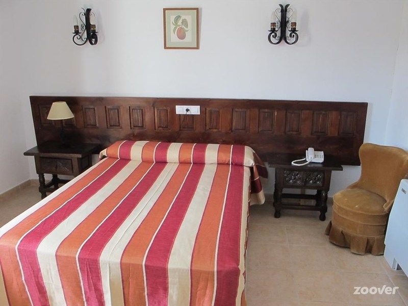 Hotel Nuevo Arlanza Covarrubias Eksteriør billede
